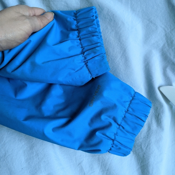 Like new The North Face Dry Vent Jacket size M 10-12 - Picture 4 of 13